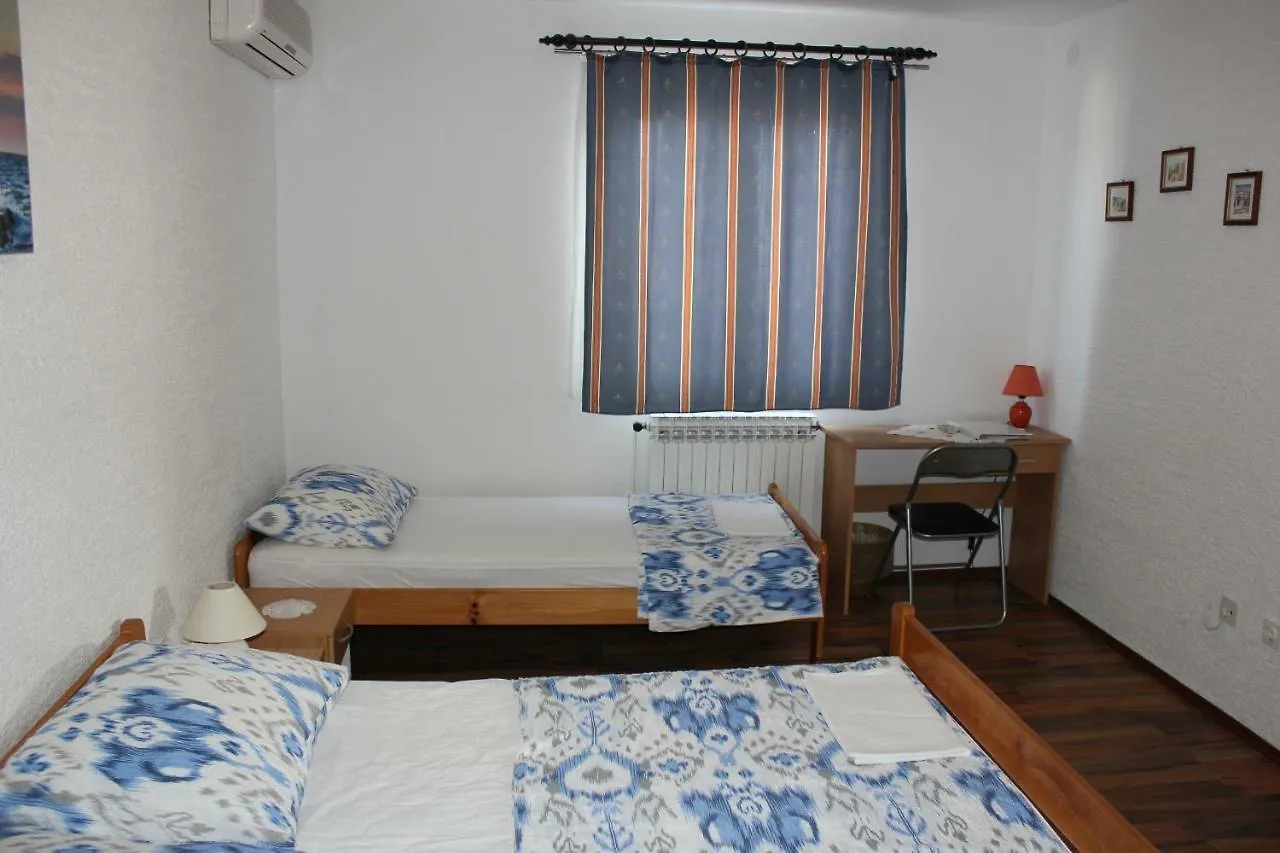 Apartments Hella Vir